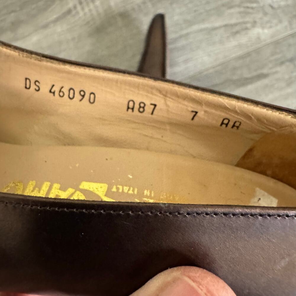 Salvatore Ferragamo Size 7 Bronze Metallic Block Heel Pumps Made in Italy - Picture 15 of 15